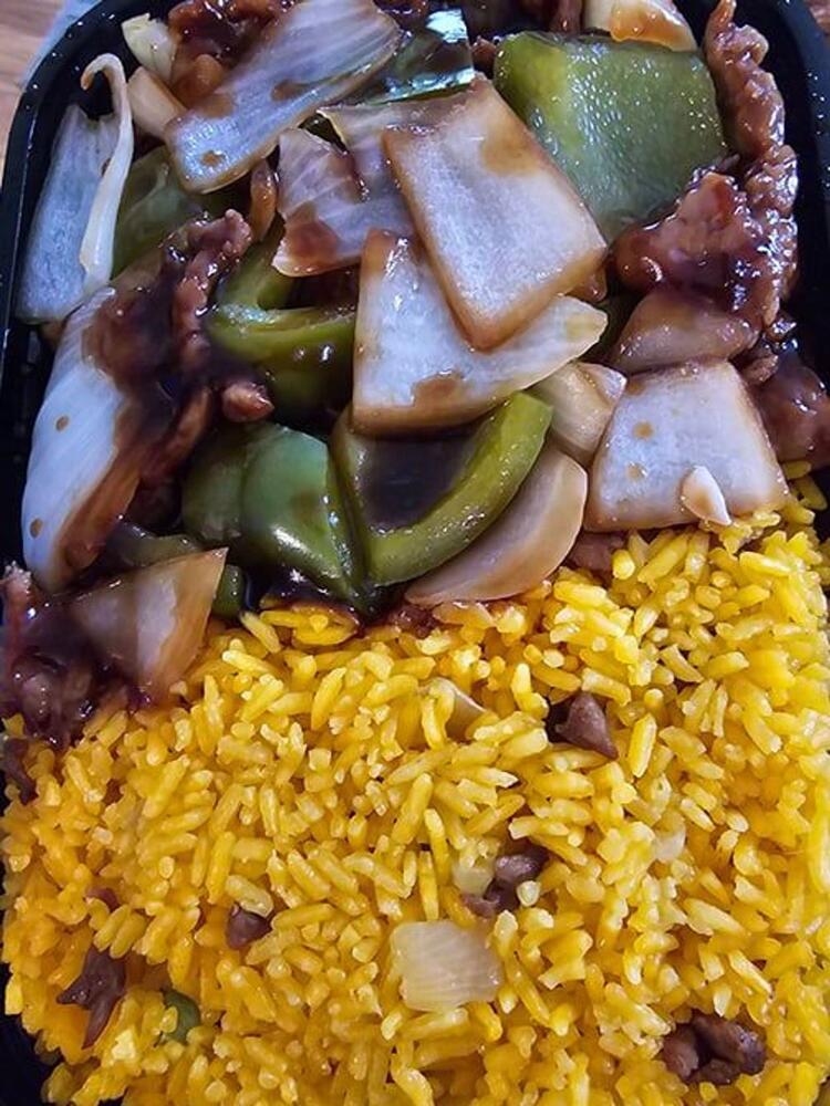 C8. Pepper Steak with Onion