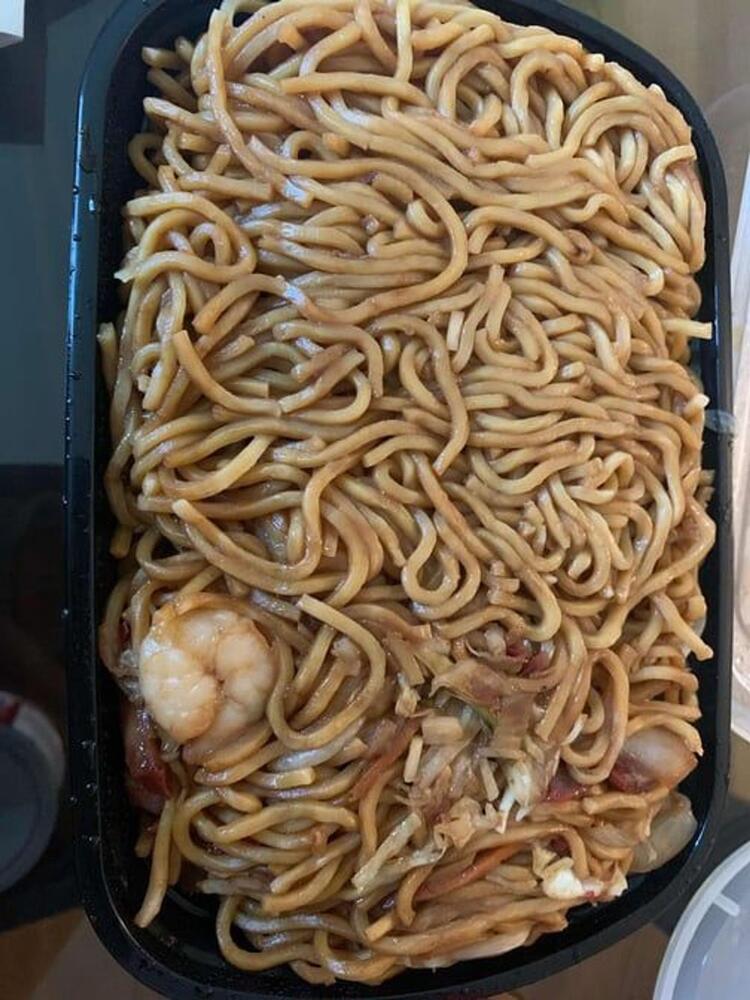 C6. House Special Lo Mein Noodles
