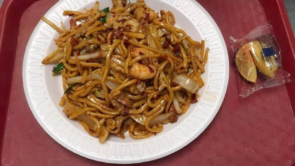 L3. House Lo Mein